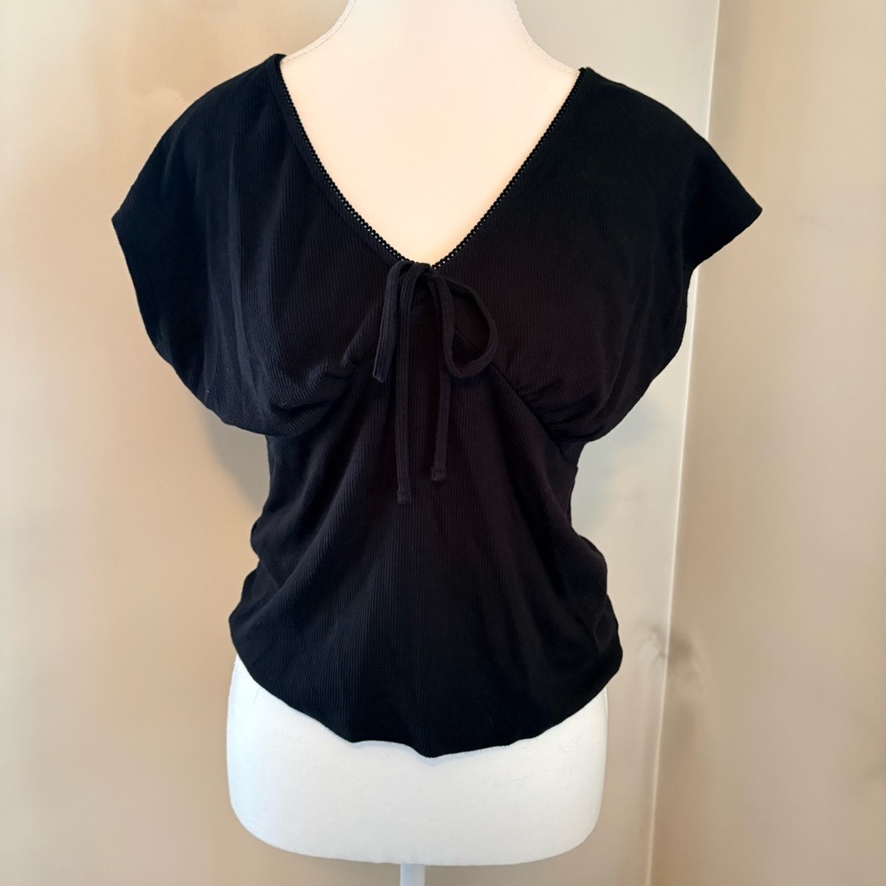 American Eagle Outfitters Black V-Neck Tie-Front Top